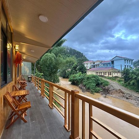 Bed and Breakfast Nha Nghi Kim Dong Mu Cang Chai Экстерьер фото